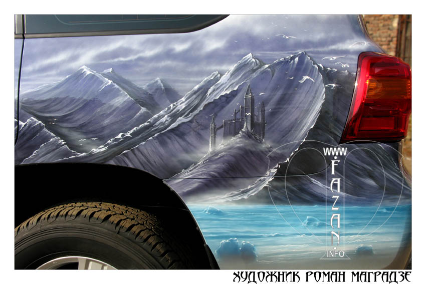 Автомобильная аэрография на серебристом Toyota Land Cruiser 200, фото 24.