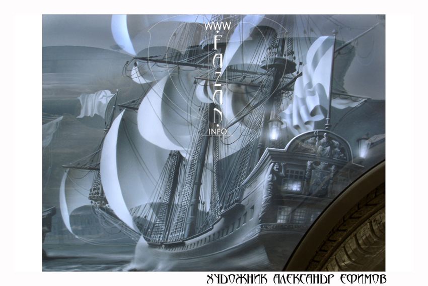 Аэрография с видами Петербурга и кораблями на серебристом автомобиле Honda CR-V. Фото 17.