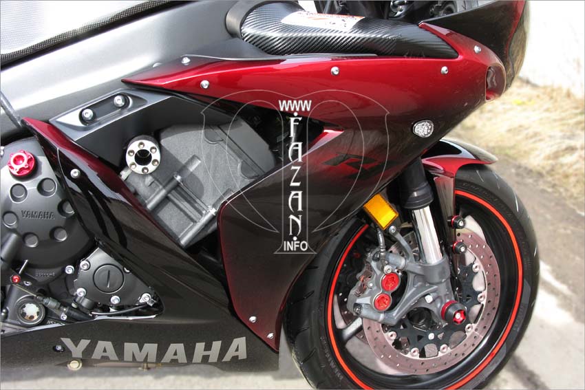 Эксклюзивная покраска методом аэрографии мотоцикла Yamaha R1, фото 06.