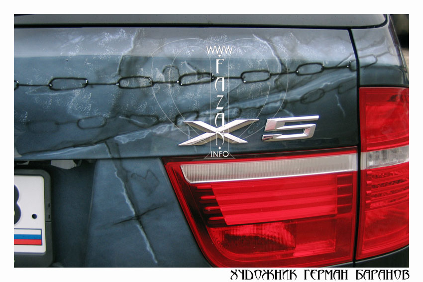 Хоккейная тема в аэрографии на автомобиле BMW X5. Фото 23.